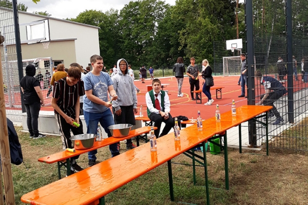 Skills testen beim Sommerfest der Dominikus Savio Schule Pfaffendorf