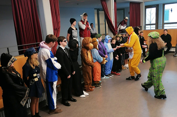 buntes Faschingstreiben an der Dominikus Savio Schule in Pfaffendorf